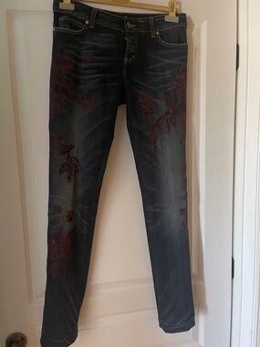 Gucci Wash Women’s Jeans with Burgundy Floral Embroidery